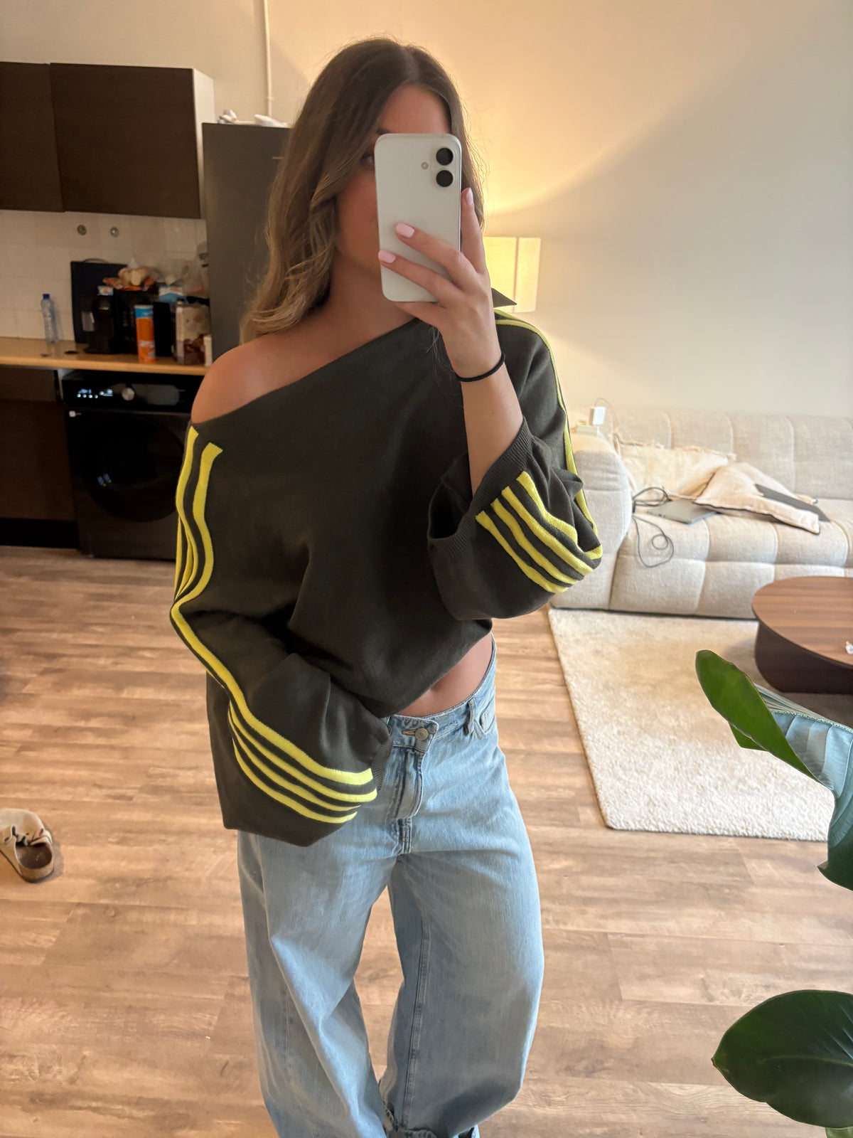 Kaki Sporty Sweater